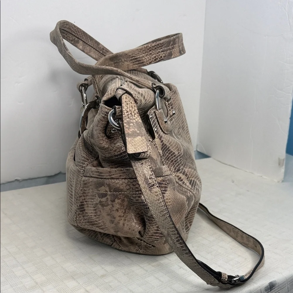 Stylish Tan Snake Print Women's Bag